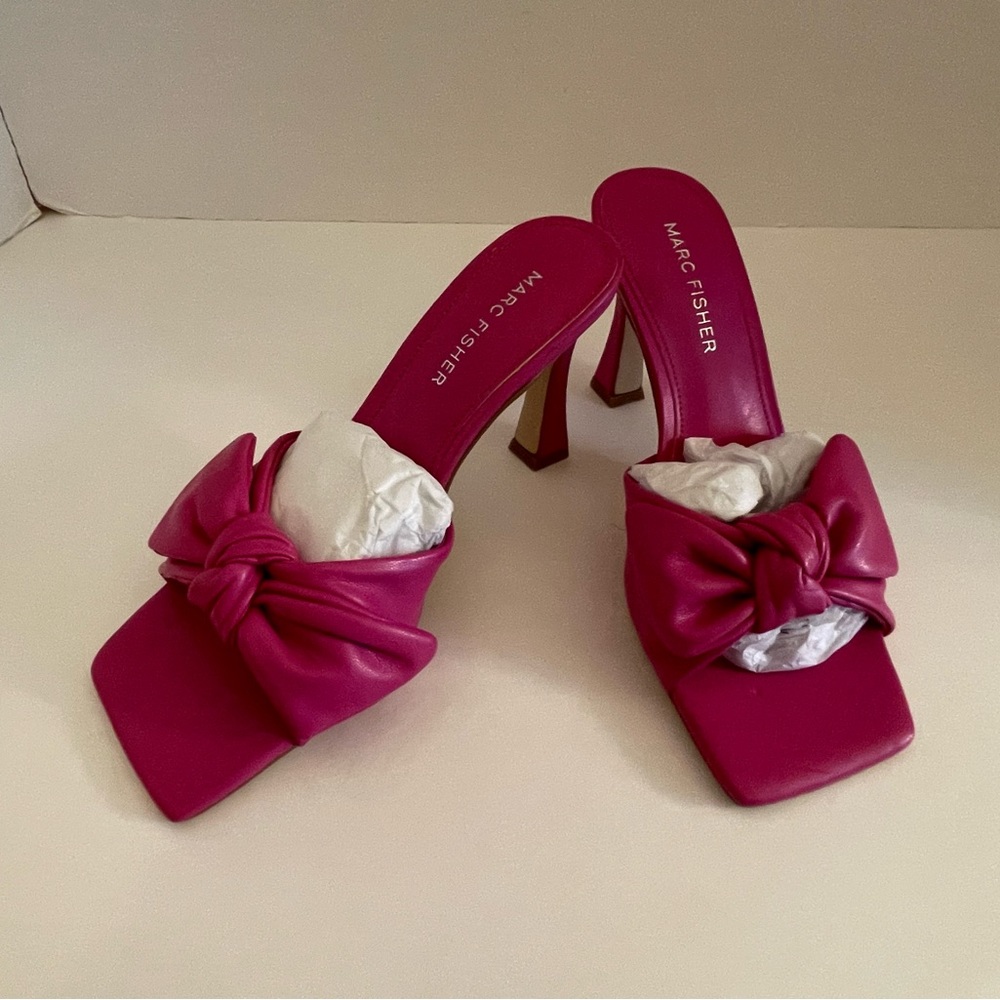 NEW - Marc Fisher Women’s ‘Demar’ Slip On Sandals